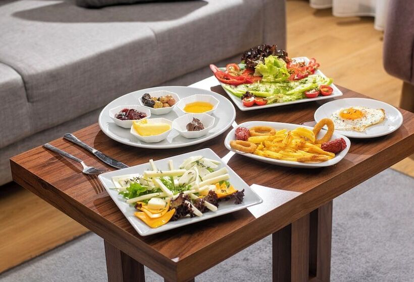 هتل La Mia Suites