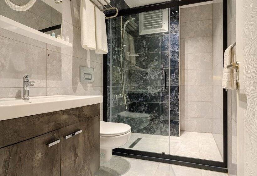 هتل La Mia Suites