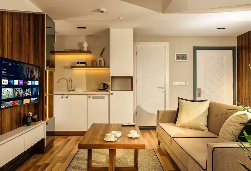 هتل La Mia Suites