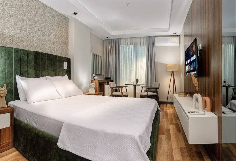 هتل La Mia Suites