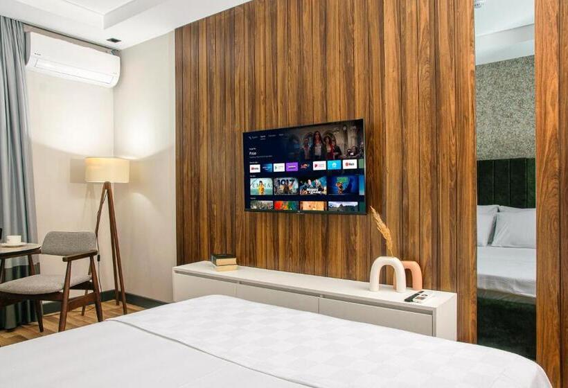 هتل La Mia Suites