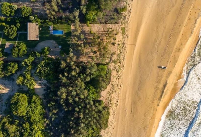 호텔 Niketh Villa Komari Arugambay