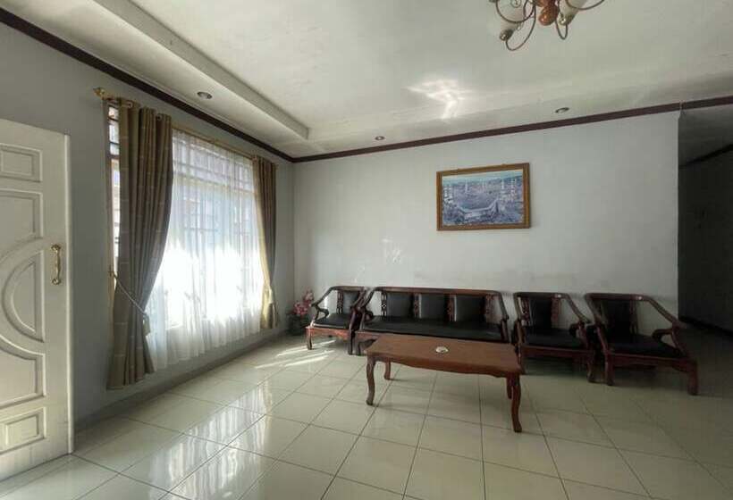 호텔 Oyo 92696 Bahagia Homestay Syariah