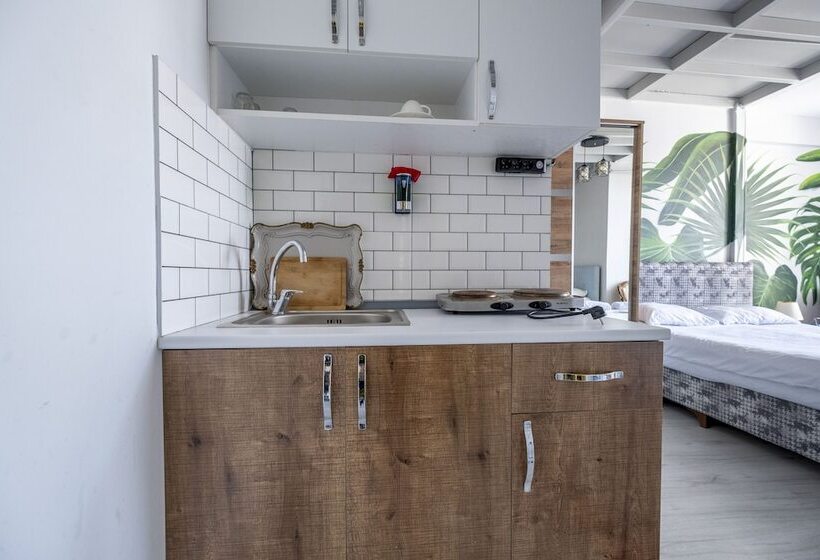 هتل Stanbol Apart