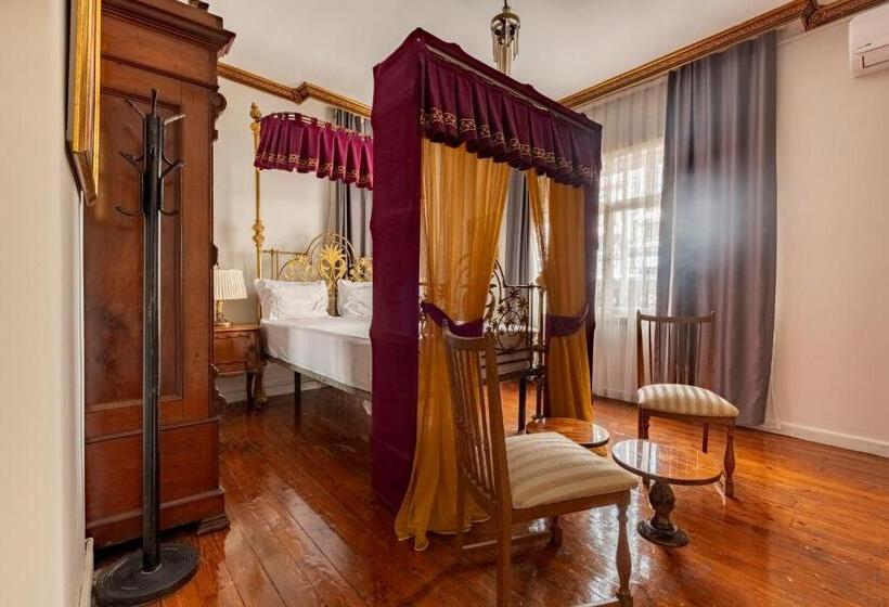 هتل Stanbol Apart