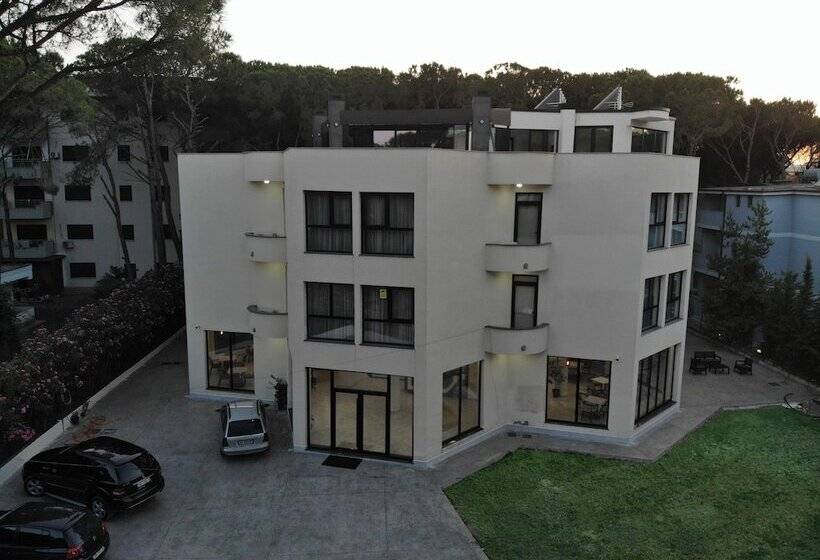 בית מלון כפרי The Honeycomb Boutique