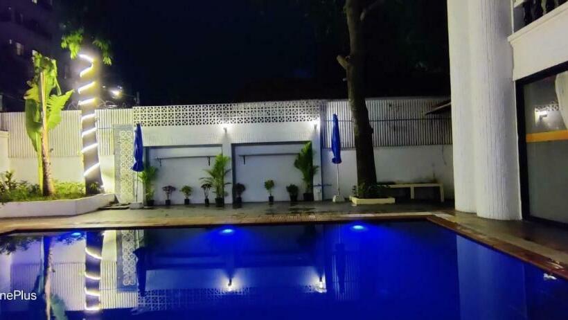 בית מלון כפרי Villa Samnang Boutique