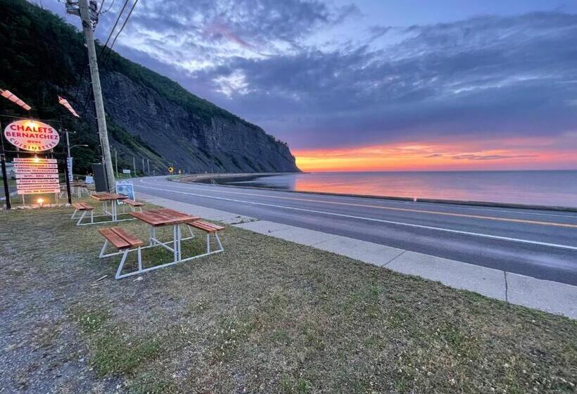 מוטל Chalets Bernatchez