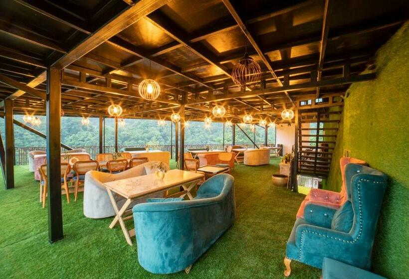 Mudras Grove Resort, Nainital