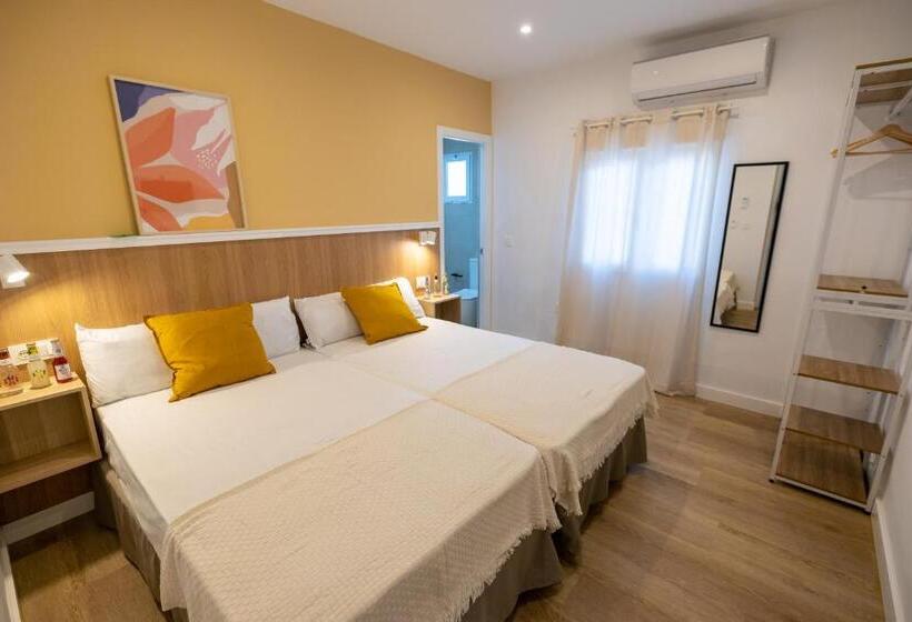 بنسيون Hostal Royal Bliss