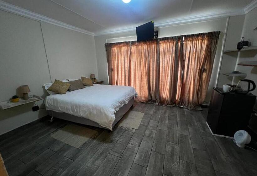 Phindulo Bed And Breakfast   No Loadshedding, Smart Tvs & Unlimited Free Fibre Wifi