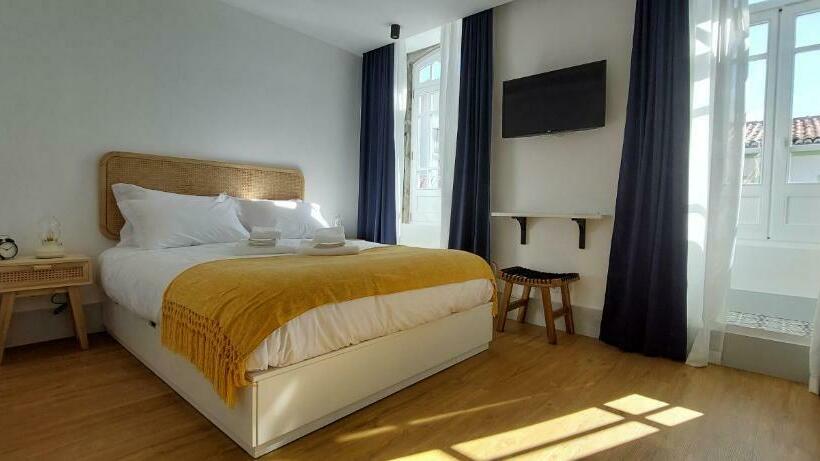 Angra Heritage   City Center Hostel