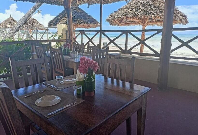 مبيت وإفطار Amber Lodge