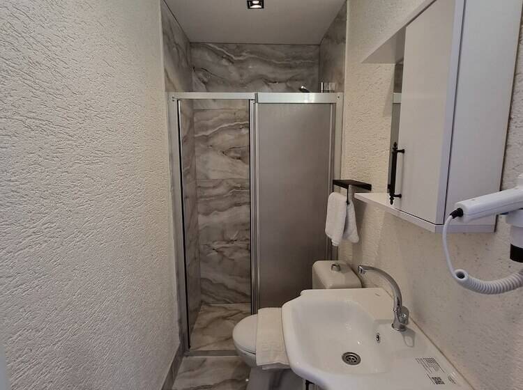 Elite Park Hotel & Suites