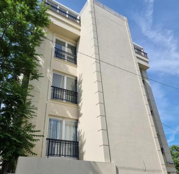 Elite Park Hotel & Suites