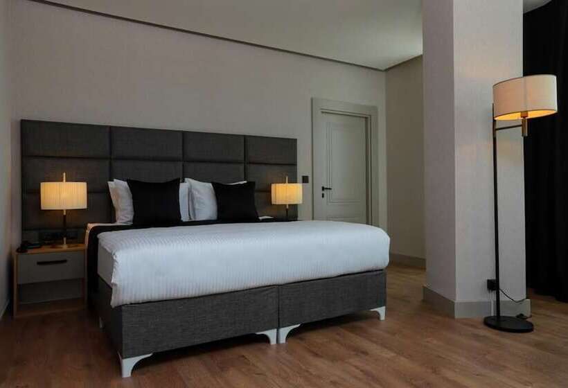 בית מלון כפרי Brand Business