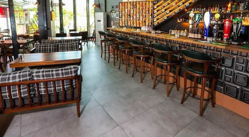 בית מלון כפרי Brand Business