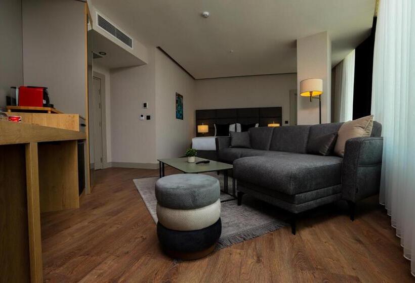 בית מלון כפרי Brand Business