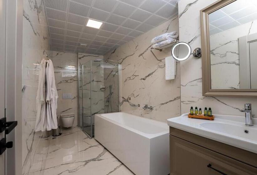 בית מלון כפרי Brand Business