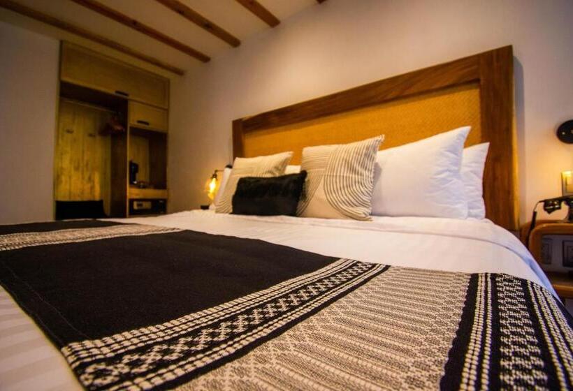 Casa Moseua Hotel Boutique