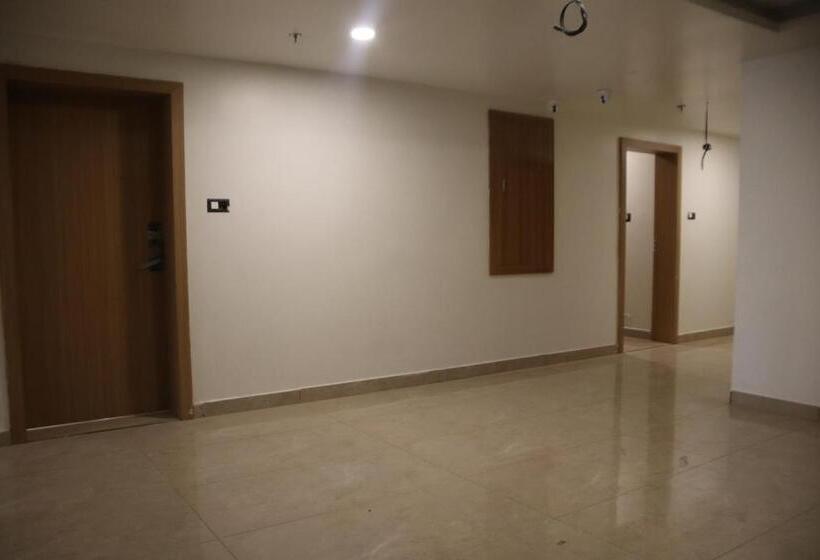 The Sky Comfort Beach Hotel, Dwarka