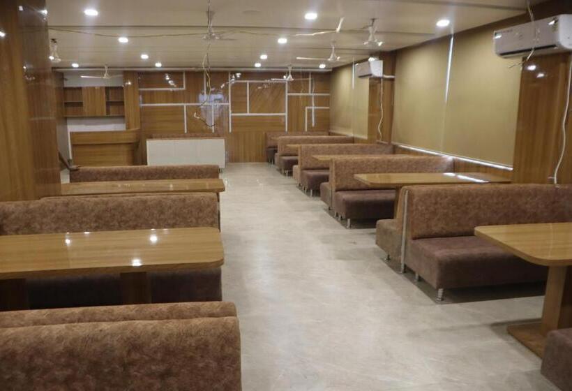 The Sky Comfort Beach Hotel, Dwarka