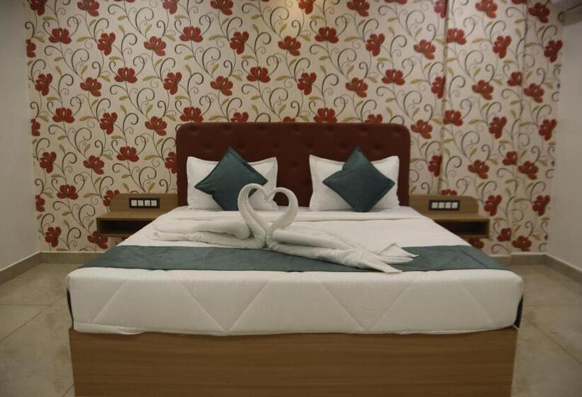 The Sky Comfort Beach Hotel, Dwarka