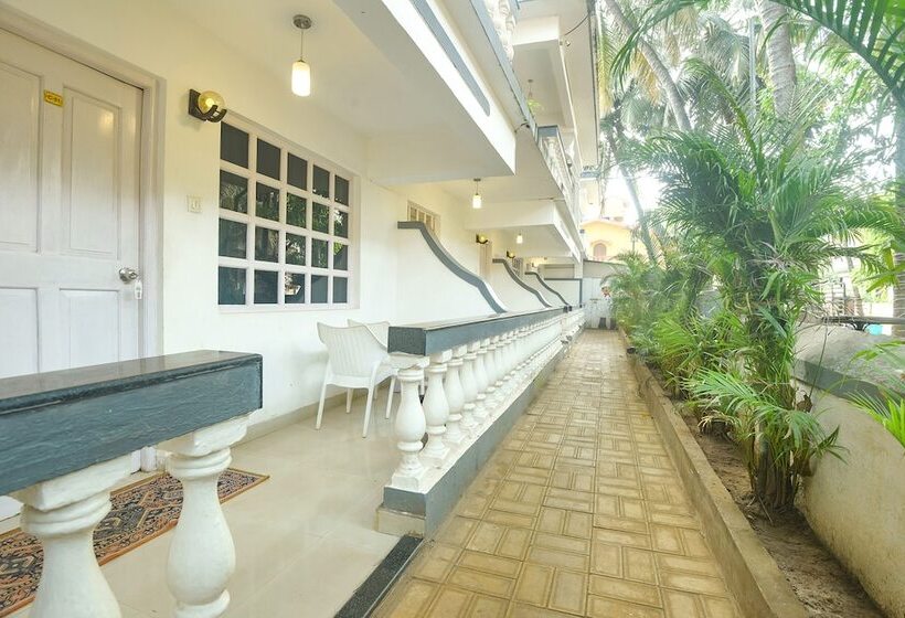 בית מלון כפרי Fabexpress The Golden Leaf