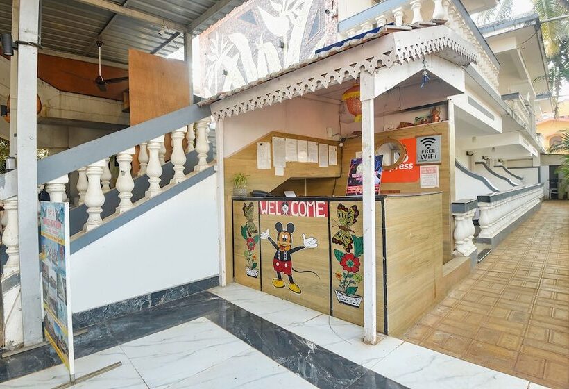 בית מלון כפרי Fabexpress The Golden Leaf