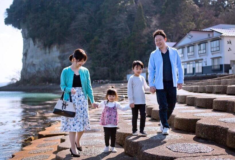 ホテル Himi No Ryoriyado Minshuku Jyoyama