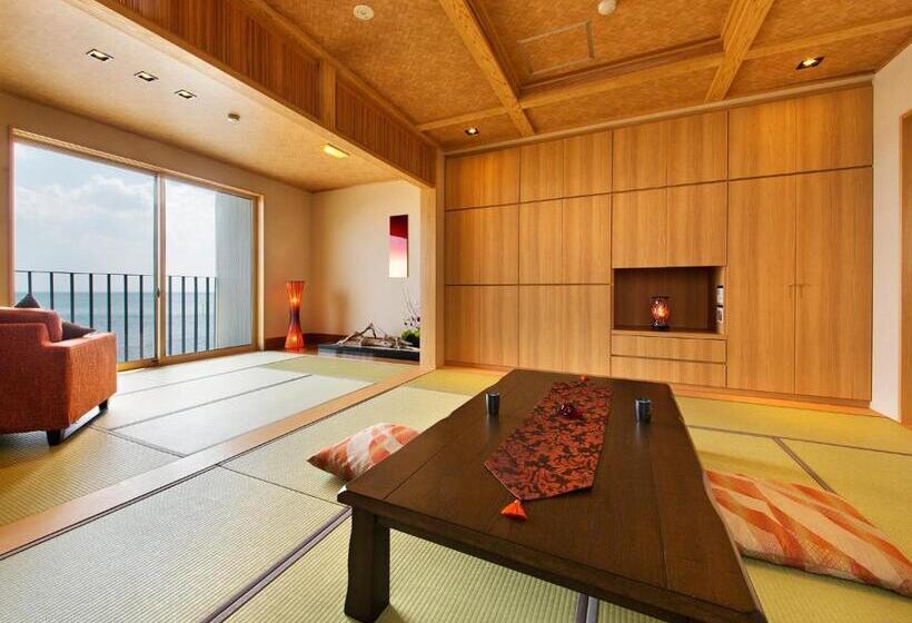 ホテル Himi No Ryoriyado Minshuku Jyoyama