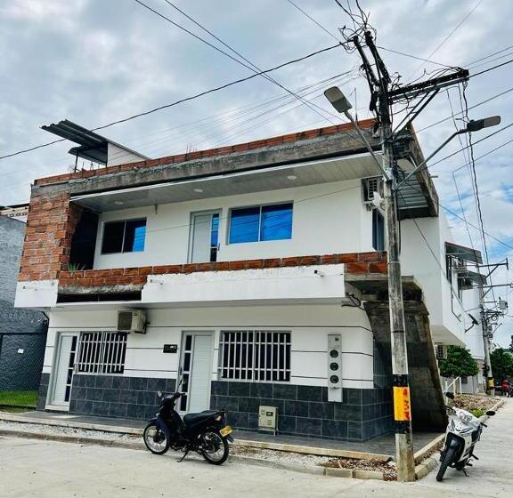 בית מלון כפרי Hippopotamus