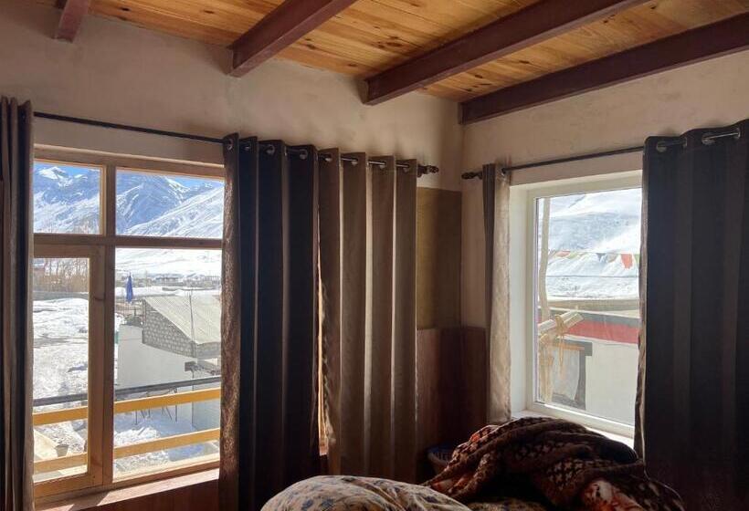 Отель Juniper Home   Story Homes Kaza