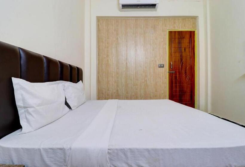 Отель Oyo 81427 Kanika