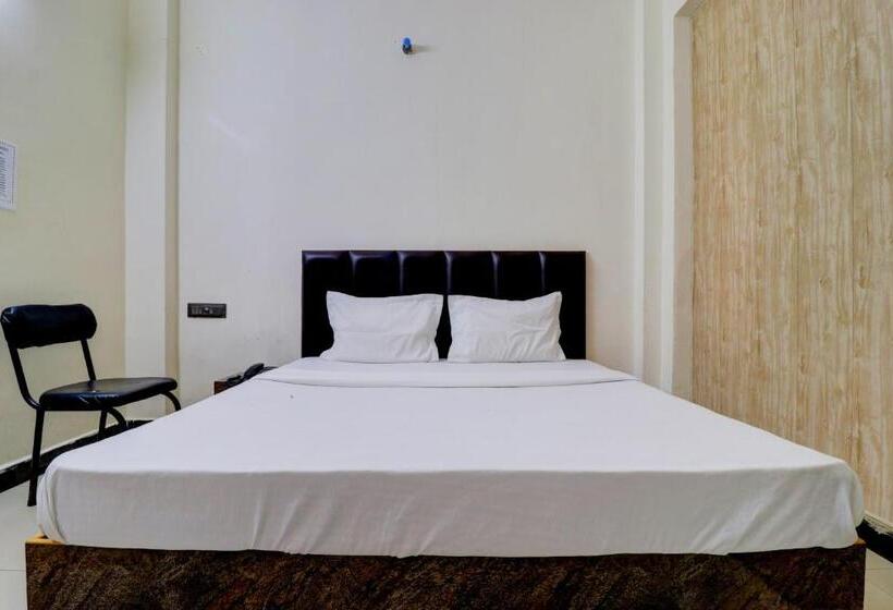 Отель Oyo 81427 Kanika