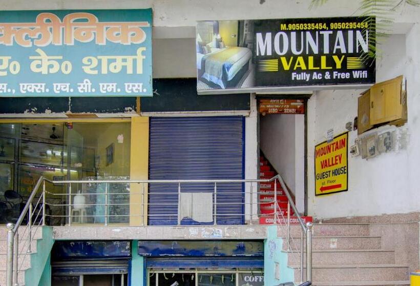 בית מלון כפרי Oyo Flagship Mountain Valley Guest House
