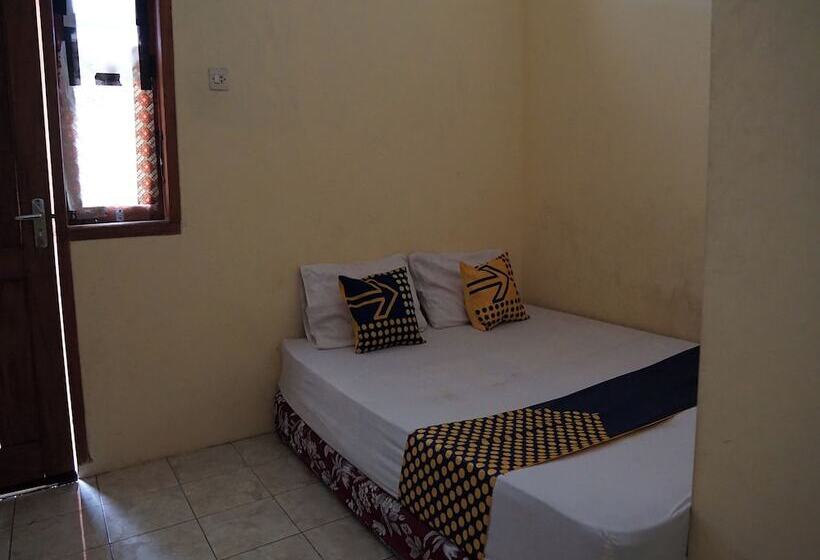 בית מלון כפרי Spot On 92666 Rumah Kos Arafah Syariah