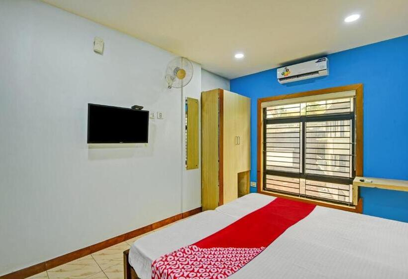 Отель Super Oyo Flagship Karipur Residency