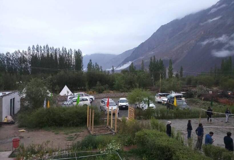 فندق The Empire Resort , Nubra
