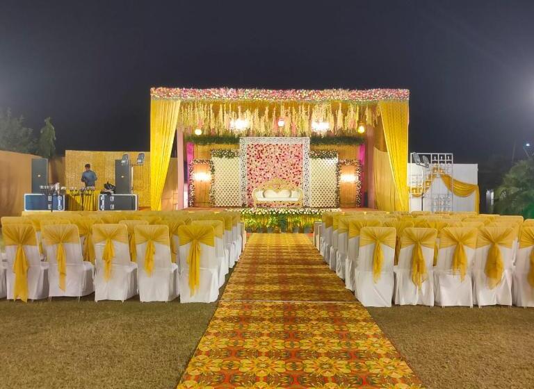 בית מלון כפרי The Golf 1