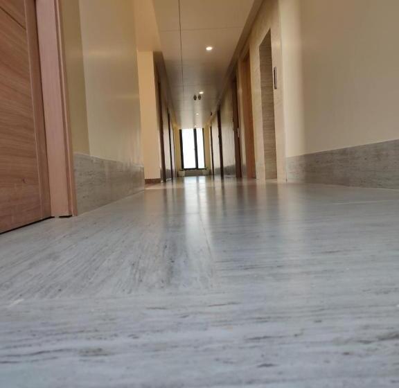 בית מלון כפרי The Golf 1