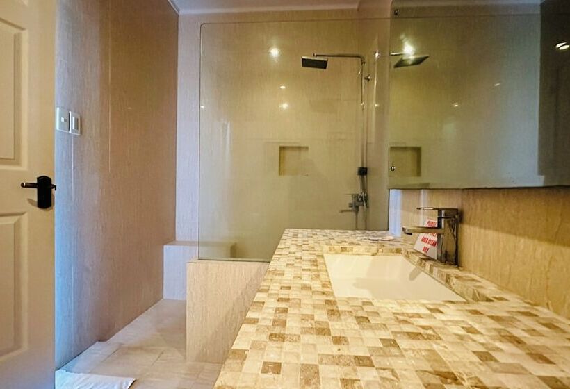 هتل Tugsaw Resort