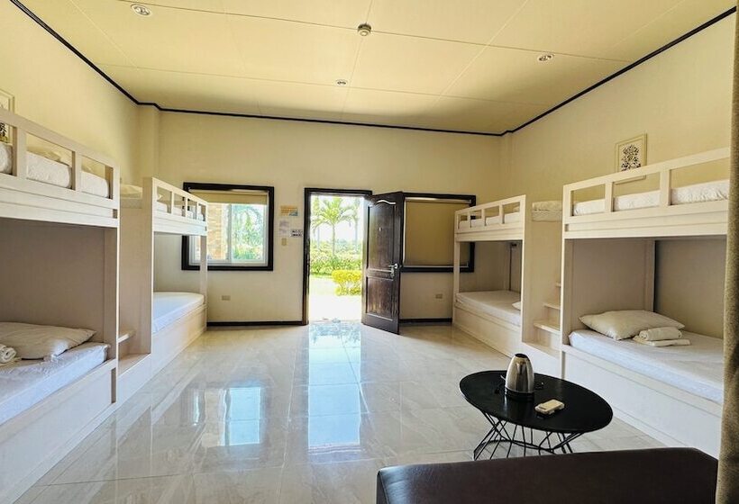 هتل Tugsaw Resort