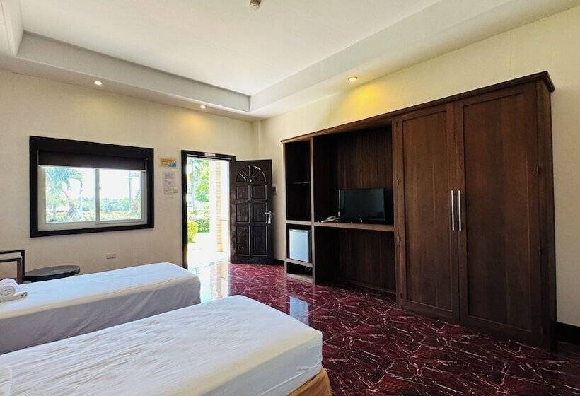 هتل Tugsaw Resort