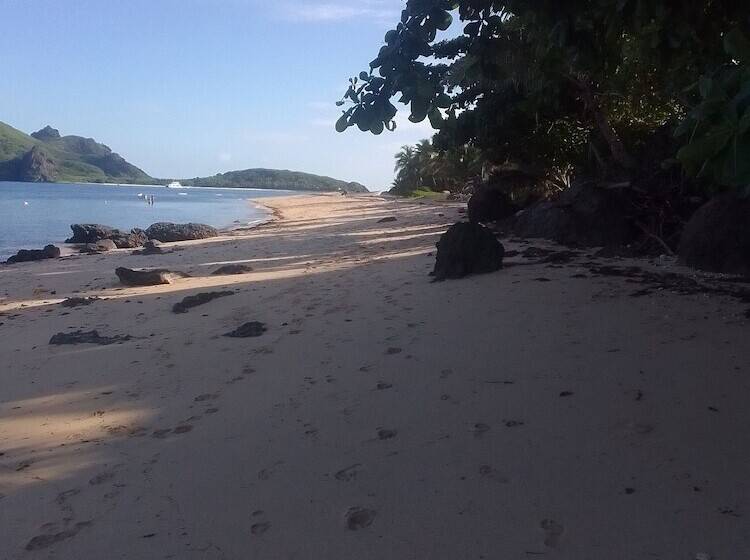 هتل Waya Lailai Eco Haven