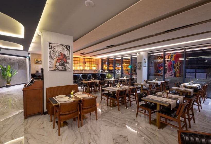 בית מלון כפרי Westdoor