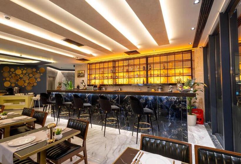 בית מלון כפרי Westdoor