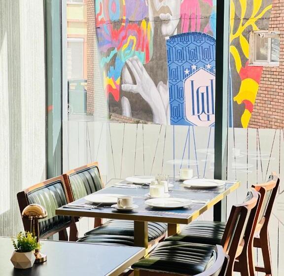 בית מלון כפרי Westdoor