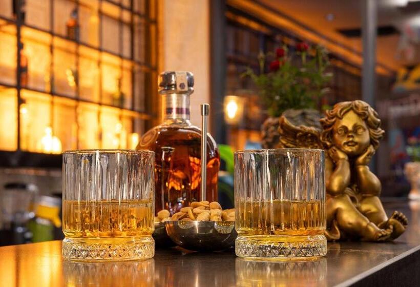 בית מלון כפרי Westdoor