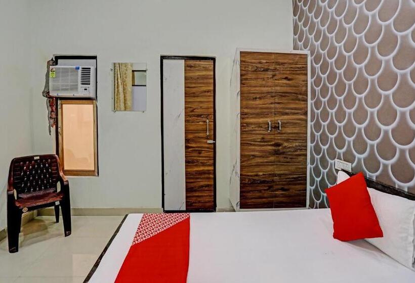 Oyo Flagship Hotel Victory